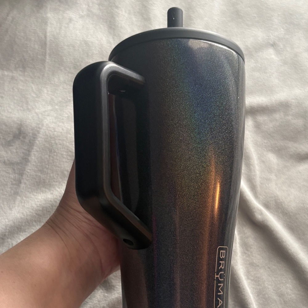 BrüMate Glitter Charcoal 30 oz Era - Picture 7 of 8